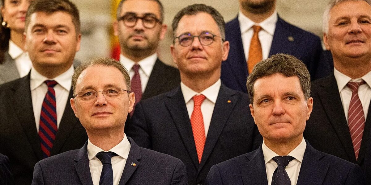 Letette az esküt a Niculescu-kormány: véget ért a hónapok óta tartó politikai patthelyzet