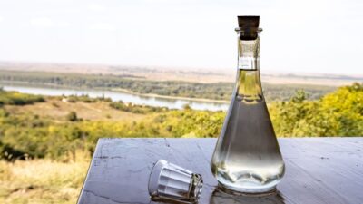 Négyszer annyi pálinkát főzhetnek adómentesen a háztartások: 50 helyett 200 liter