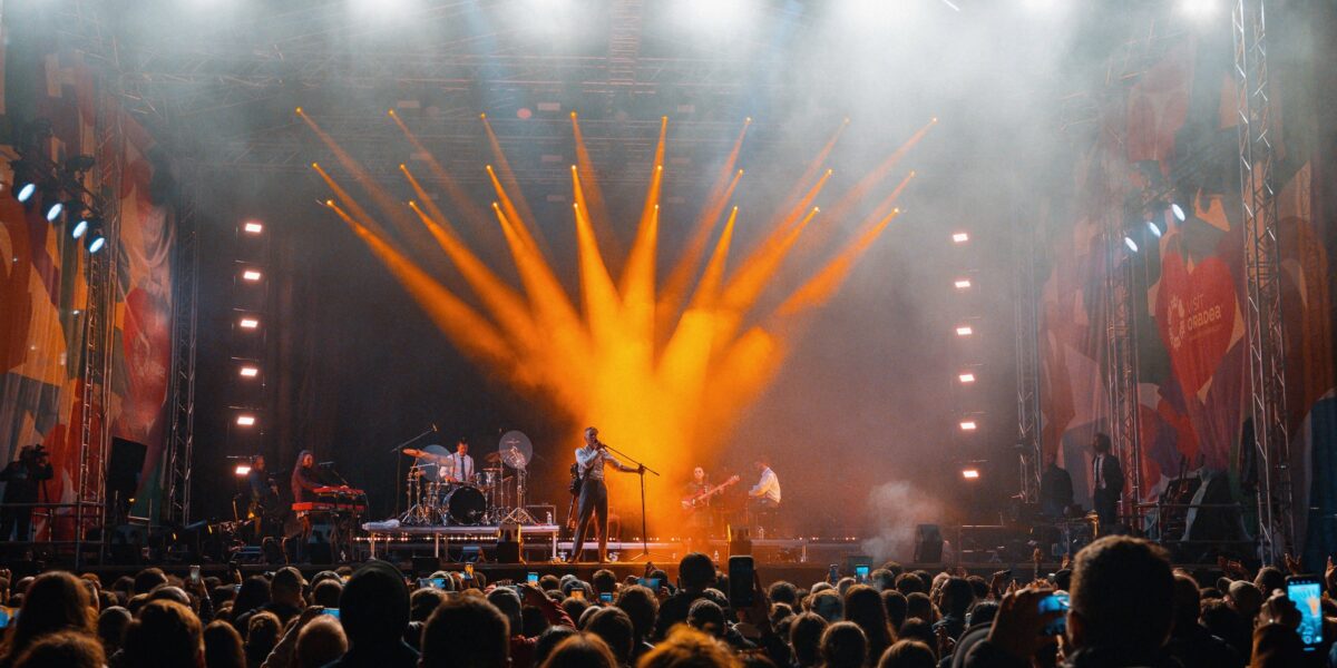 Asaf Avidan és éjféli tűzijáték zárta a nagyváradi FestiFallt
