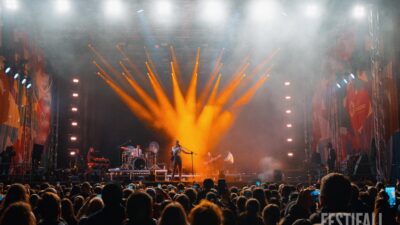 Asaf Avidan és éjféli tűzijáték zárta a nagyváradi FestiFallt