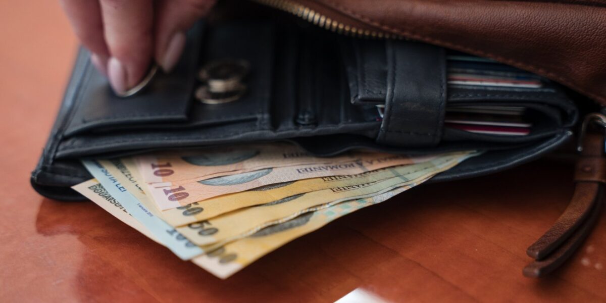 Négy adóemelési hullám után is alig nőtt a behajtott adók aránya Romániában