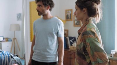 Penész, lift és társasházi háború: péntektől az erdélyi mozikban Reisz Gábor Földszint című filmje