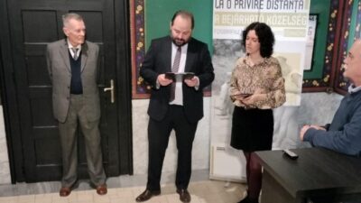Bejárható közelség: életmű-kiállítás nyílt Bálint Zsigmond fotóiból a marosvásárhelyi Kultúrpalotában