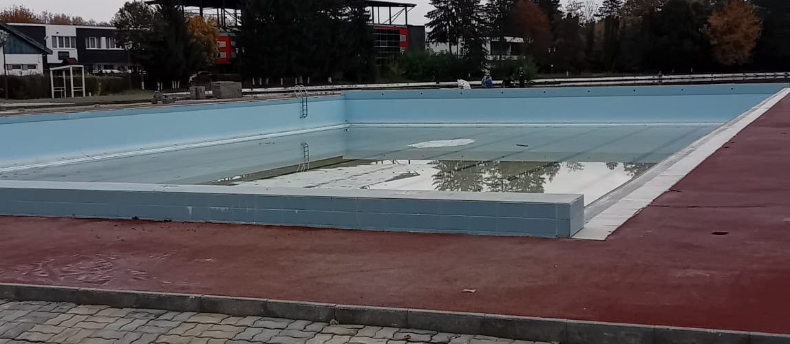 Fűthető medencékkel és jakuzzival bővül a marosvásárhelyi Víkend-telep